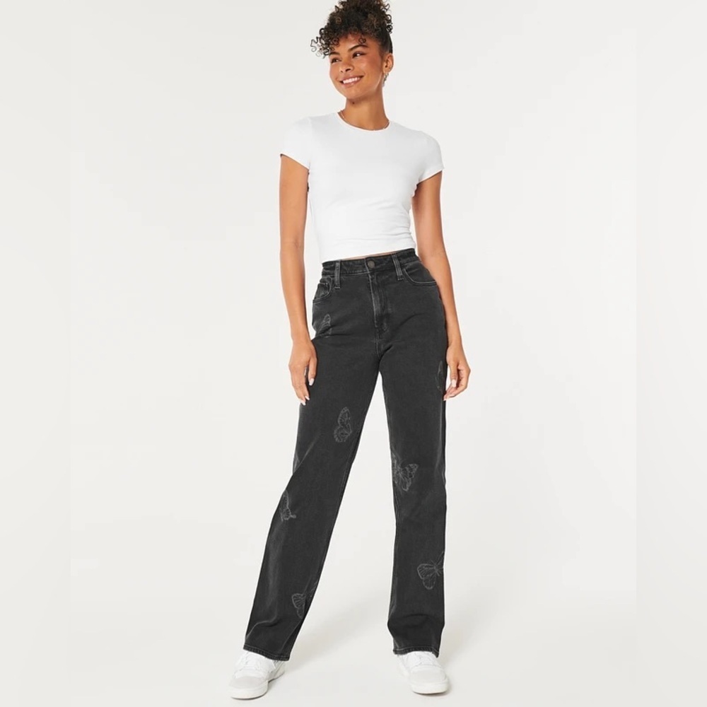 Hollister Ultra High-Rise Washed Black Butterfly Print Dad Jeans Sz 000 / 23R
